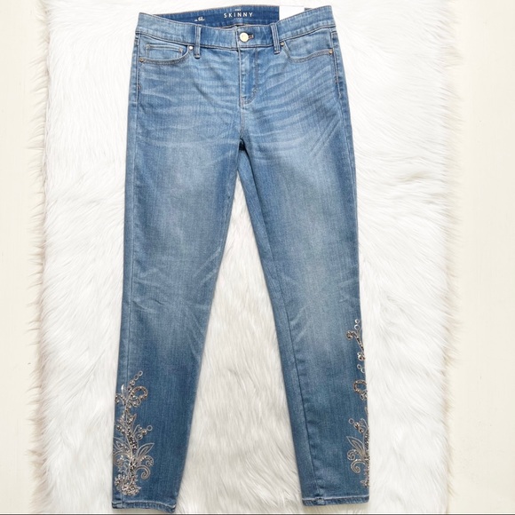 SOLD-NWT White House Black Market Embellished Skinny Jeans Size 6 Long Length - Picture 2 of 11